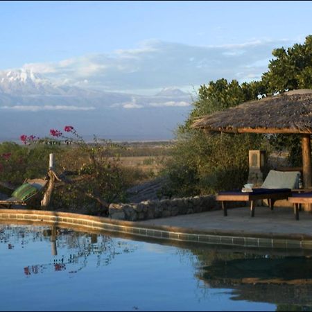 Kia Lodge Arusha Buitenkant foto